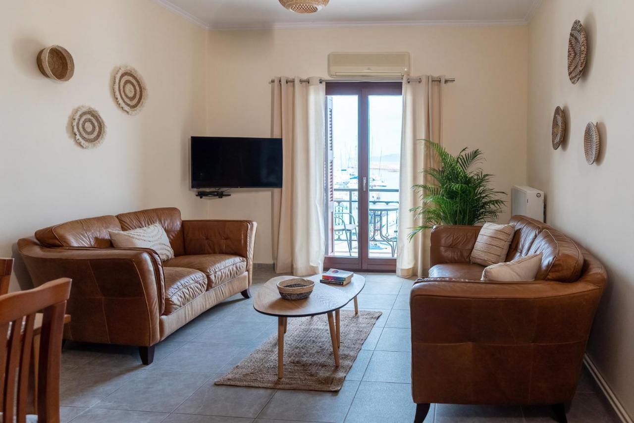 Apartament Destino Overlooking The Venetian Port Of Chania