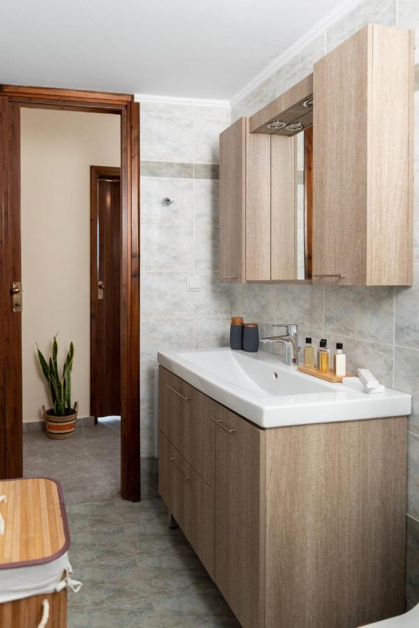 Apartament Destino Overlooking The Venetian Port Of Chania