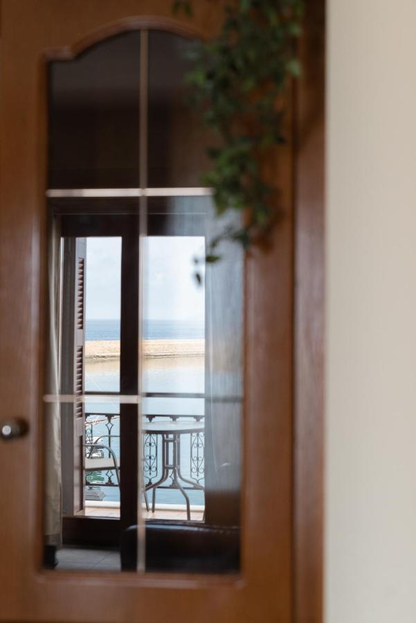 Destino Overlooking The Venetian Port Of Chania Apartament