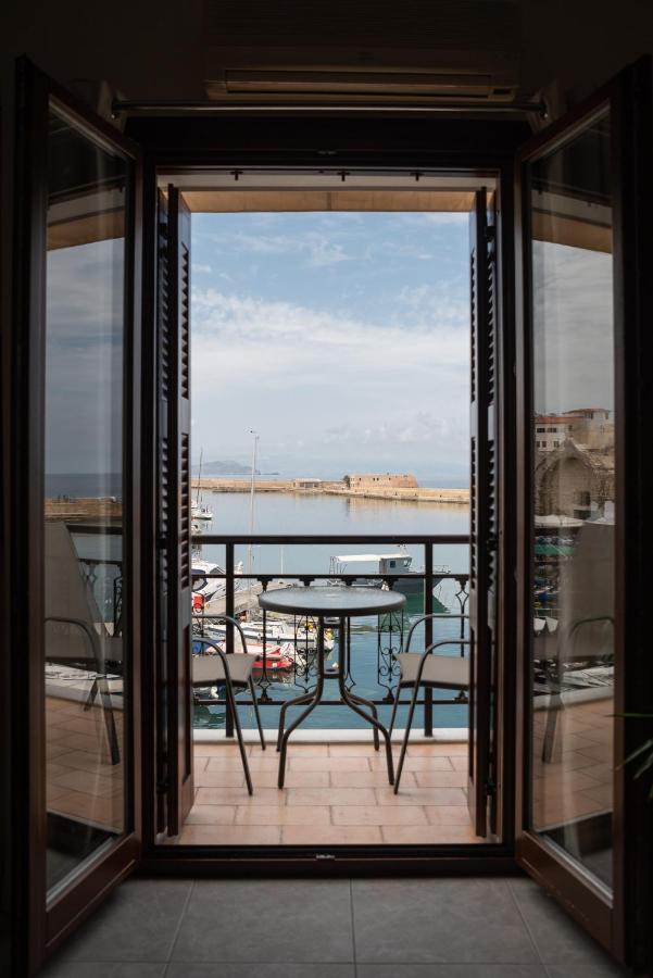 Destino Overlooking The Venetian Port Of Chania Apartament