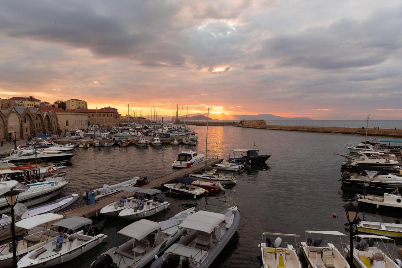 Apartament Destino Overlooking The Venetian Port Of Chania *