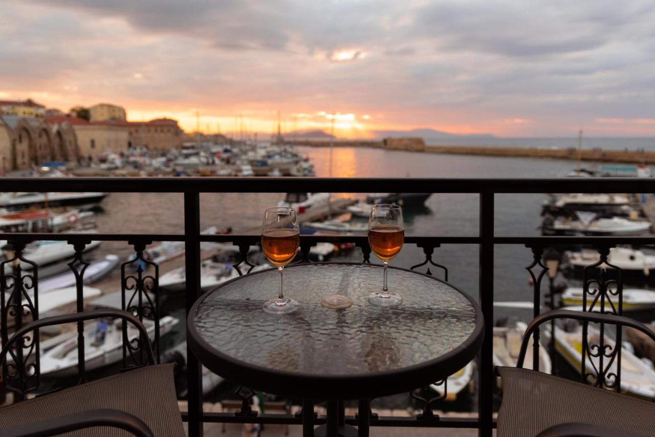 Apartament Destino Overlooking The Venetian Port Of Chania *