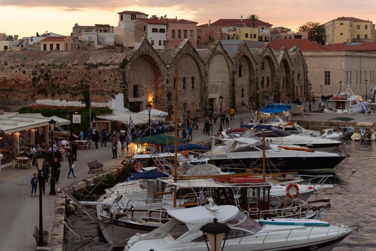 Destino Overlooking The Venetian Port Of Chania Apartament *