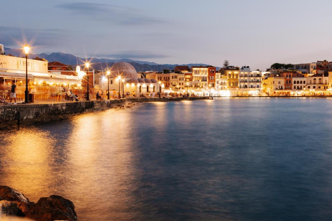 Destino Overlooking The Venetian Port Of Chania Apartament